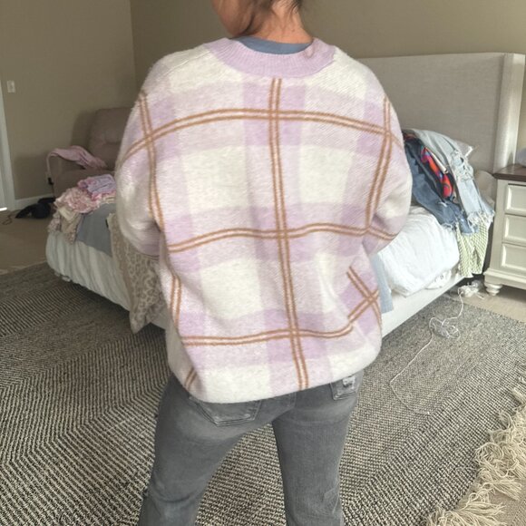 Sweater - Picture 3 of 4